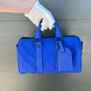 Louis Vuitton 2023 Fall/ Winter Embossed Monogram Racing Blue Keepall Bandoulièr